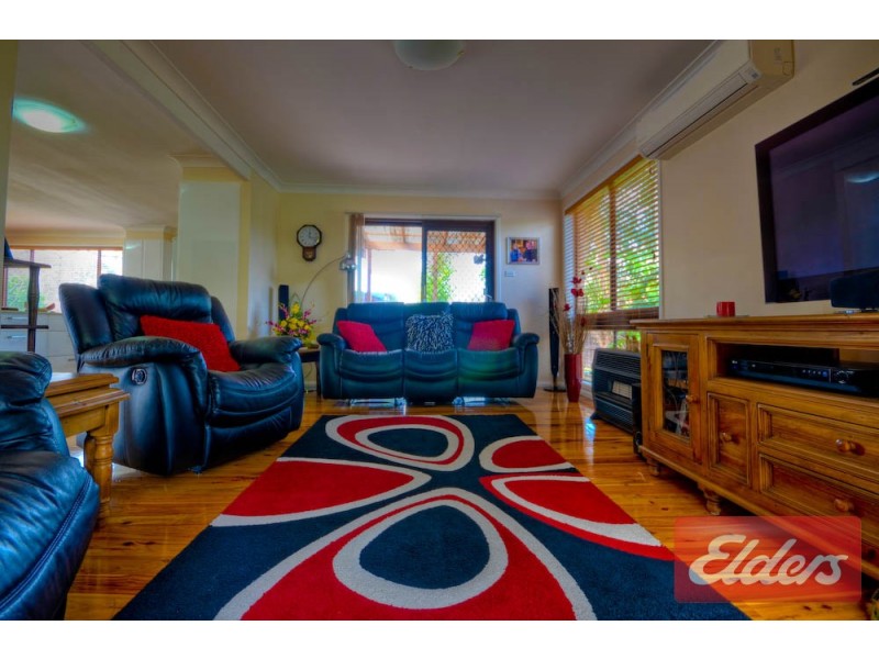 20 Woodlawn Drive, Toongabbie NSW 2146