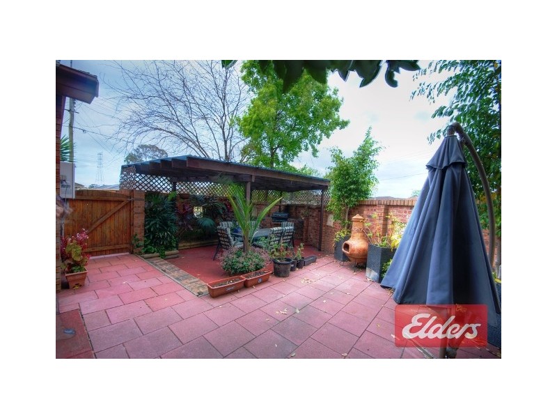 20 Woodlawn Drive, Toongabbie NSW 2146
