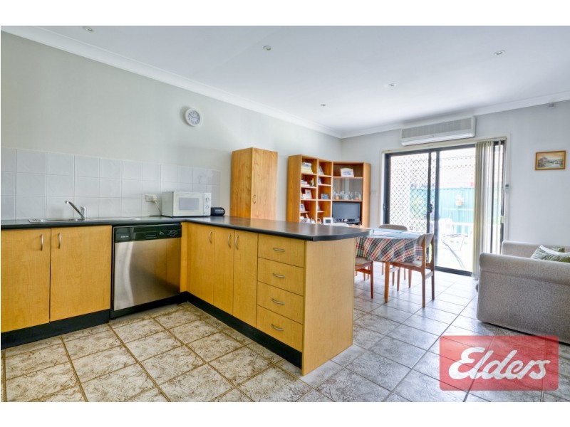 2/41A Girraween Road, Girraween NSW 2145