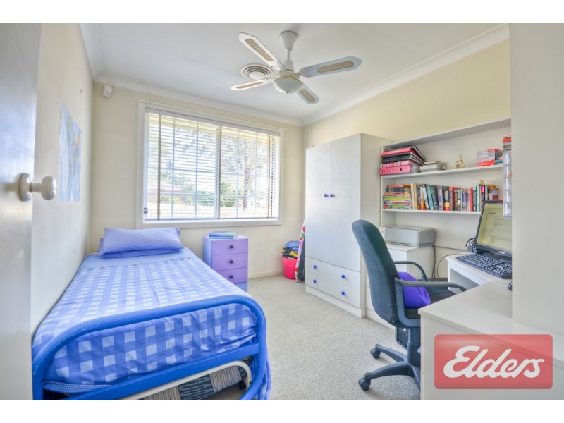 1 Oakwood Road, Toongabbie NSW 2146