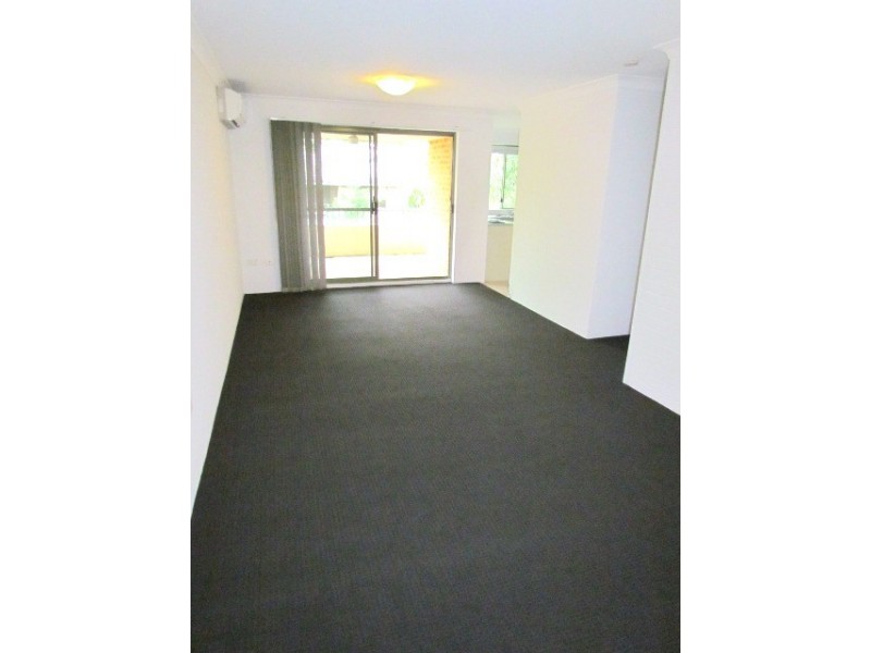 12/235 Targo Road, Toongabbie NSW 2146