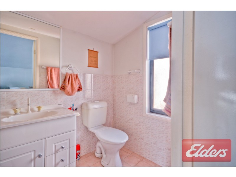 5A Bromfield Avenue, Toongabbie NSW 2146