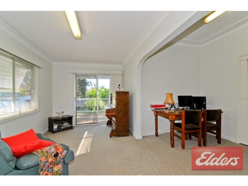 12 French Avenue, Toongabbie NSW 2146