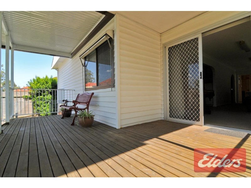 12 French Avenue, Toongabbie NSW 2146