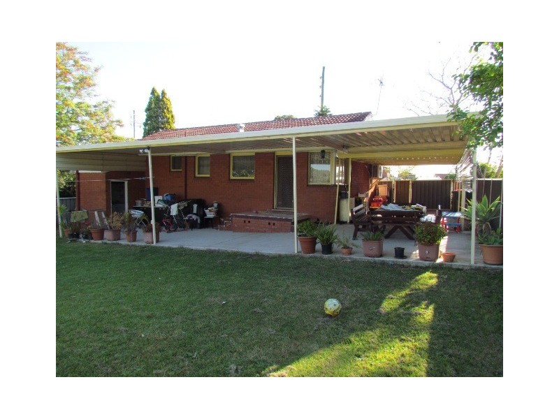 143 Ellam Drive, Seven Hills NSW 2147