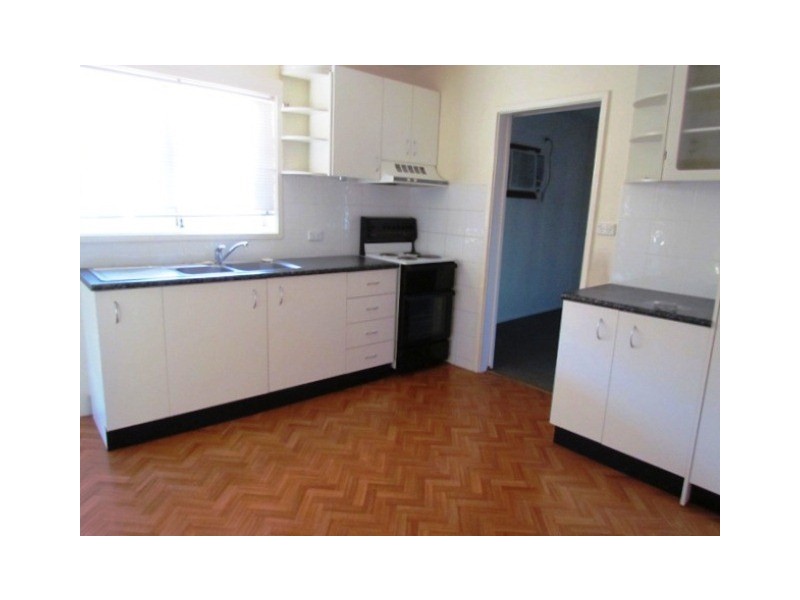 9 Greenleaf Street, Constitution Hill NSW 2145