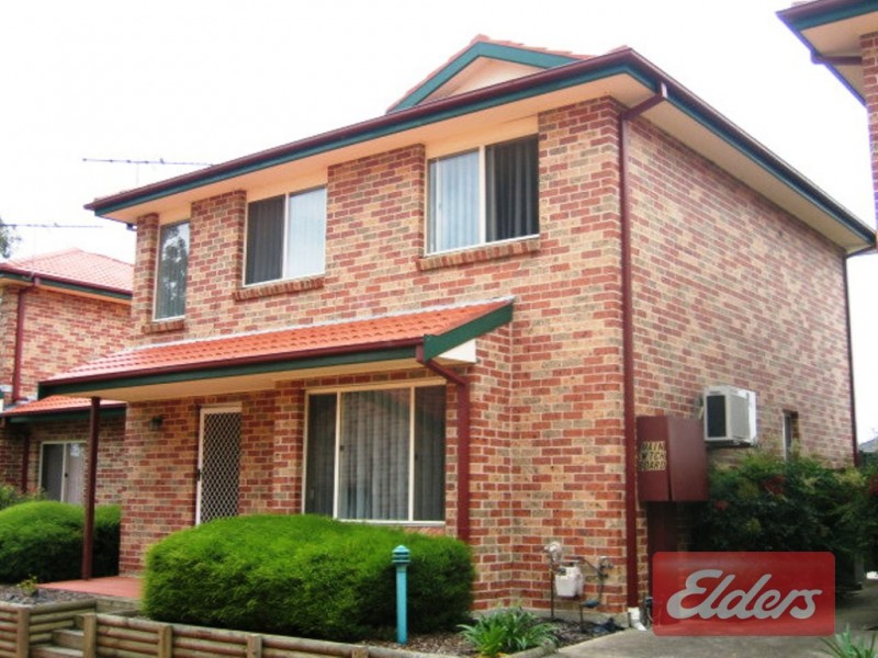 2/226 Cornelia Road, Toongabbie NSW 2146