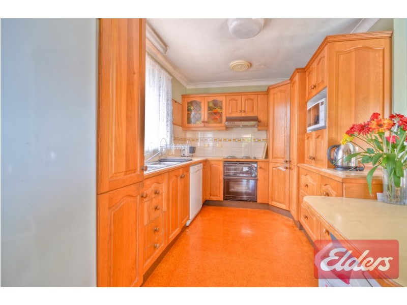 8 Parkland Avenue, Pendle Hill NSW 2145