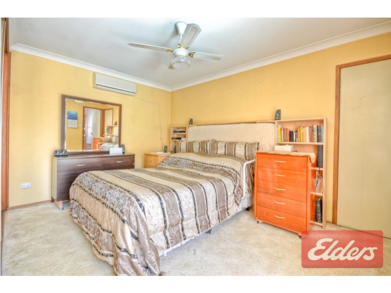 8 Parkland Avenue, Pendle Hill NSW 2145