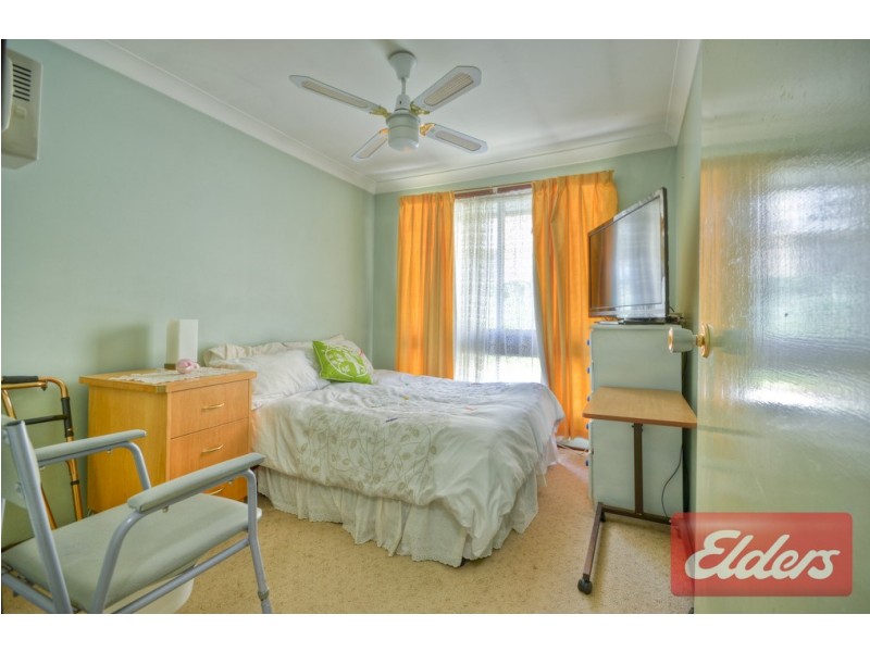 8 Parkland Avenue, Pendle Hill NSW 2145