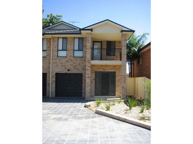 68 Fitzwilliam Road, Toongabbie NSW 2146