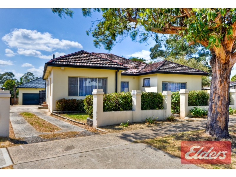 1 Tungarra Road, Girraween NSW 2145