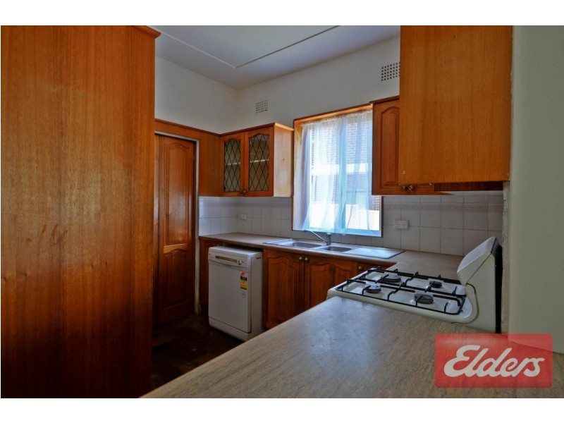 1 Tungarra Road, Girraween NSW 2145