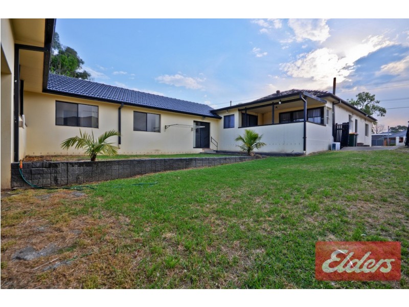 1 Tungarra Road, Girraween NSW 2145