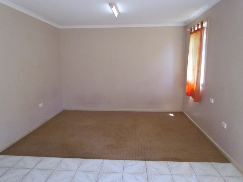 2/16 Billabong Street, Pendle Hill NSW 2145