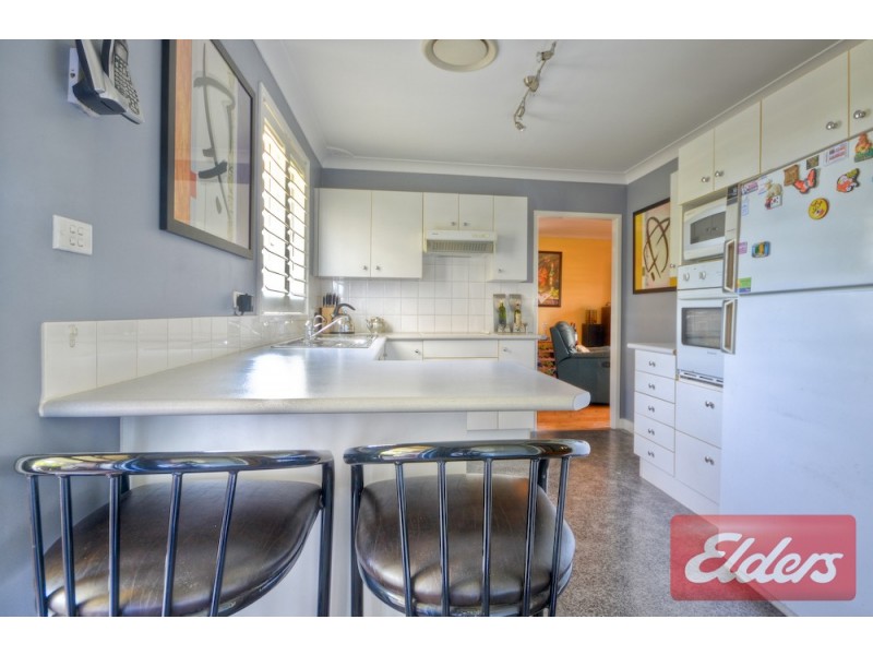 27 Valencia Crescent, Toongabbie NSW 2146