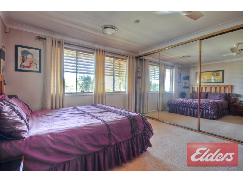 27 Valencia Crescent, Toongabbie NSW 2146