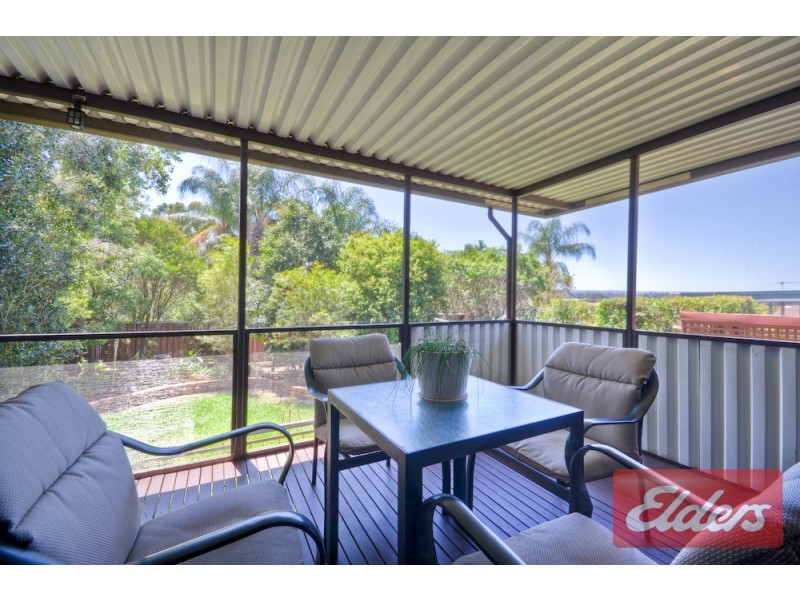 27 Valencia Crescent, Toongabbie NSW 2146