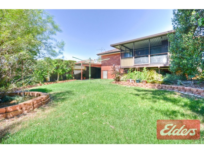 27 Valencia Crescent, Toongabbie NSW 2146