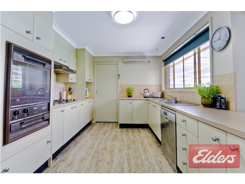 15 Austin Woodbury Place, Toongabbie NSW 2146