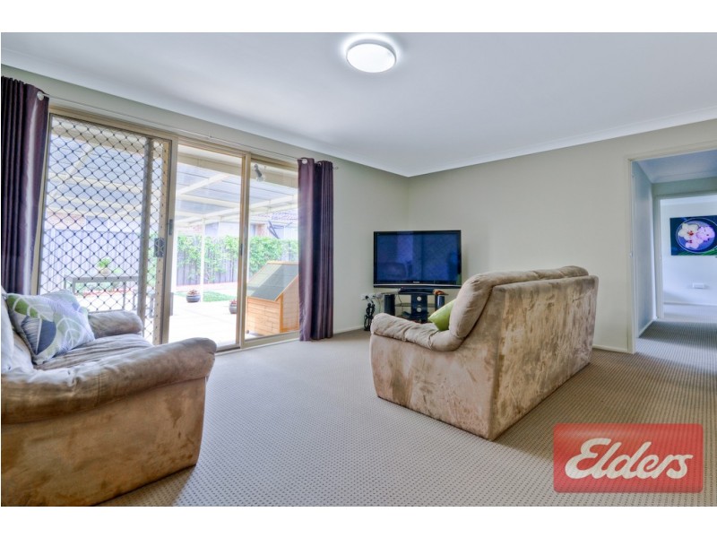 15 Austin Woodbury Place, Toongabbie NSW 2146