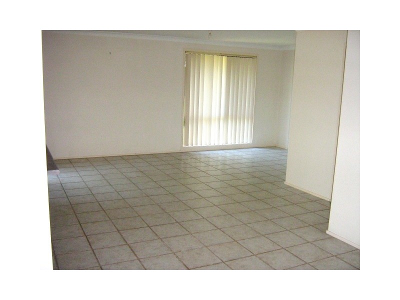 39 Bombala Road, Pendle Hill NSW 2145