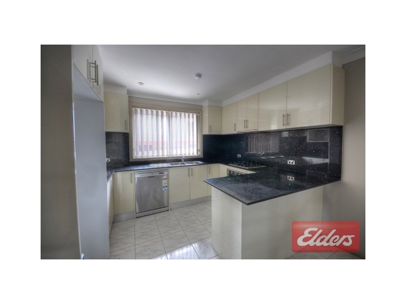 7 Heather Street, Girraween NSW 2145