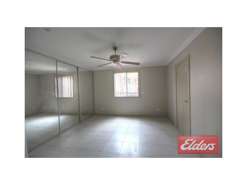 7 Heather Street, Girraween NSW 2145