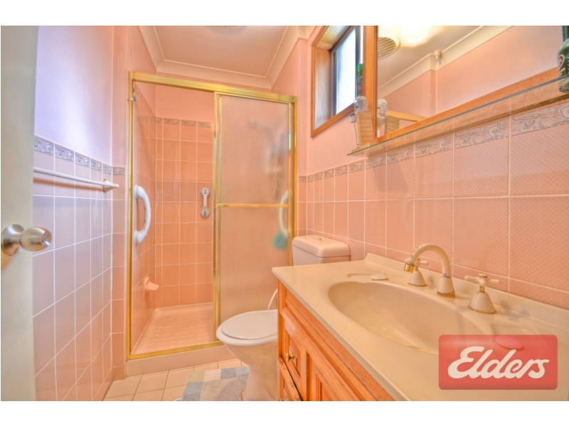 8 Parkland Avenue, Pendle Hill NSW 2145