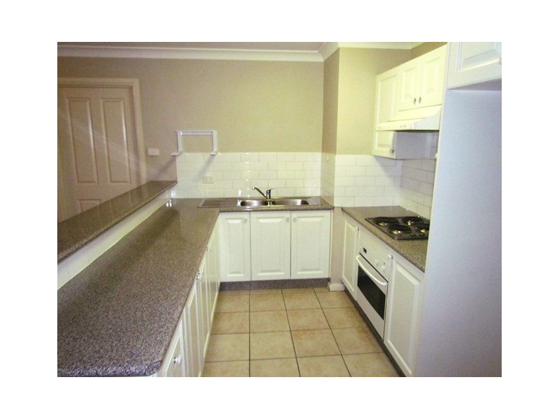 8/3 Budgeree Road, Toongabbie NSW 2146