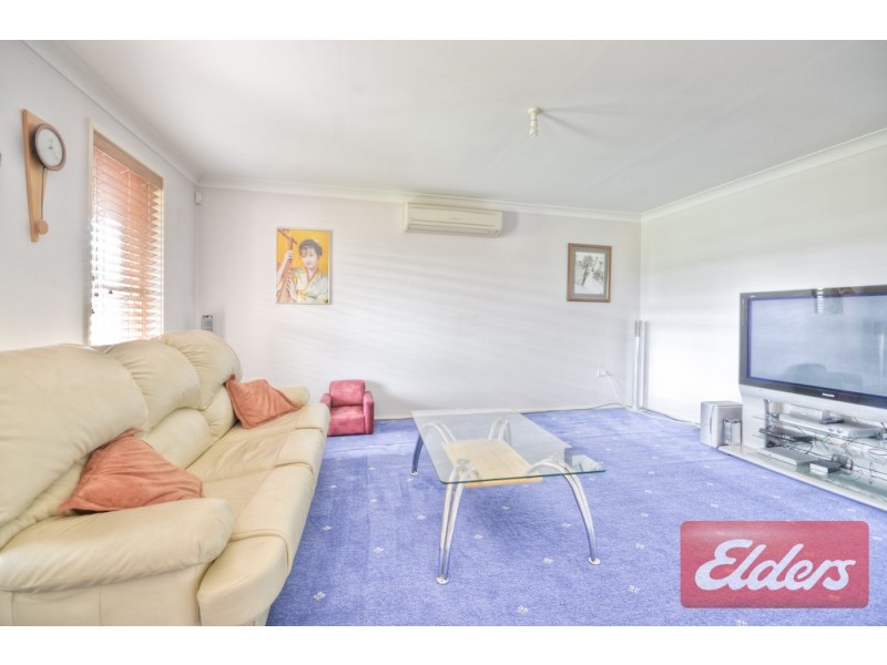 27 Fox Hills Crescent, Prospect NSW 2148