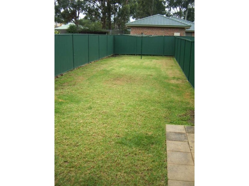 2/16 Pearce Road, Quakers Hill NSW 2763