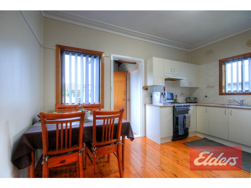 23 Station Road, Toongabbie NSW 2146