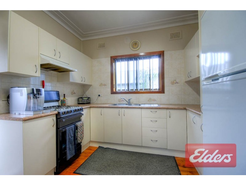 23 Station Road, Toongabbie NSW 2146