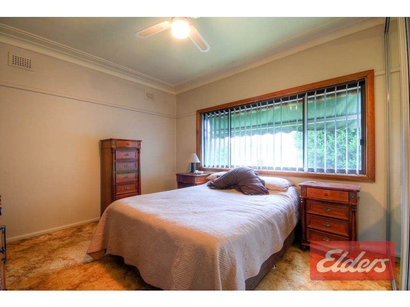 23 Station Road, Toongabbie NSW 2146
