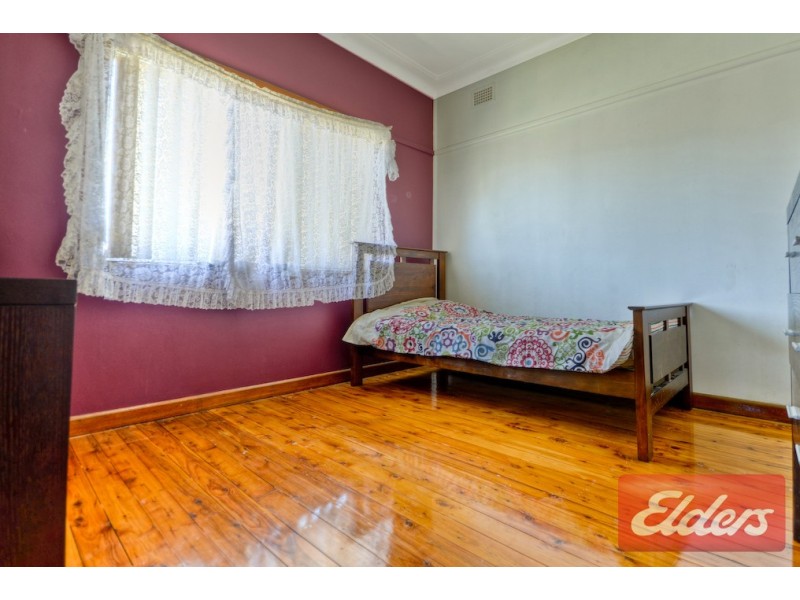 18 Pendle Way, Pendle Hill NSW 2145