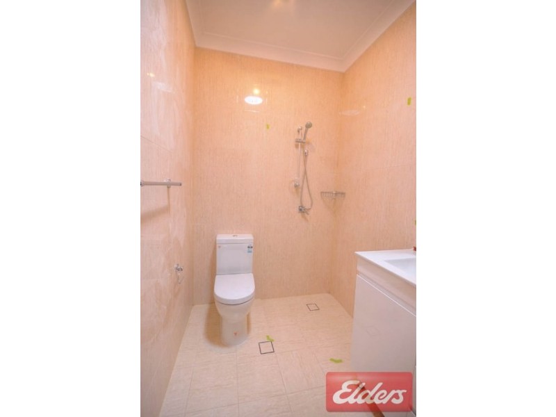 18 Bungaree Road, Toongabbie NSW 2146