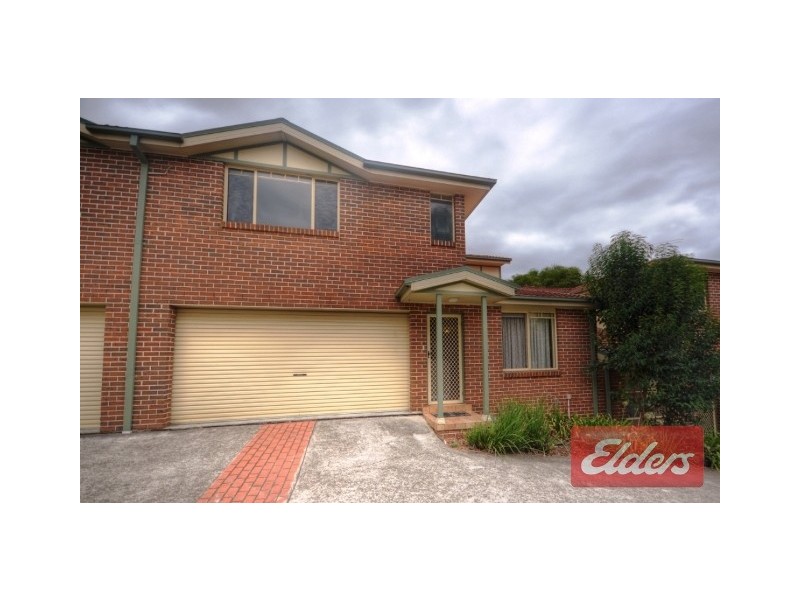 2/104 Metella Road, Toongabbie NSW 2146