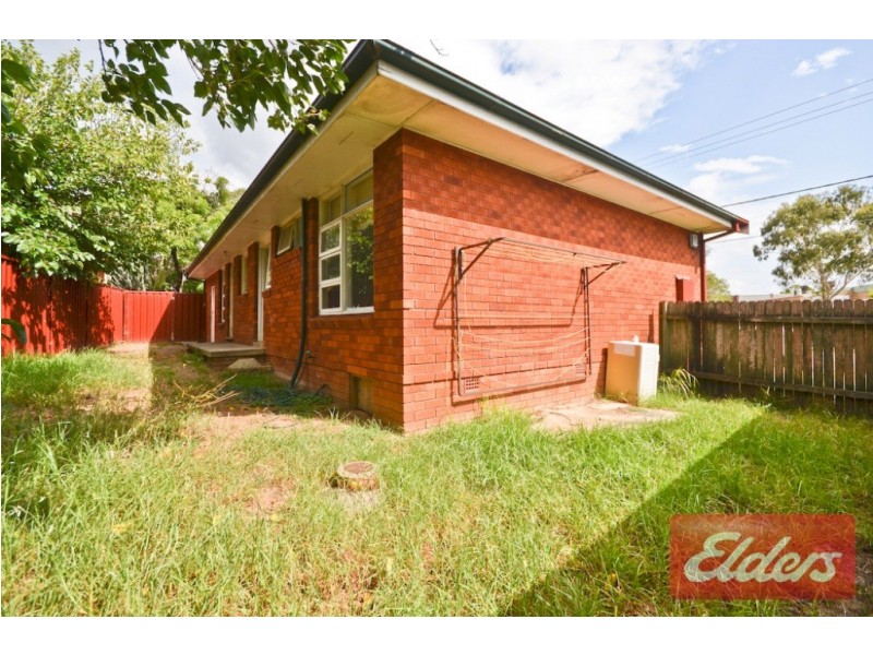 27 Oramzi Road, Girraween NSW 2145