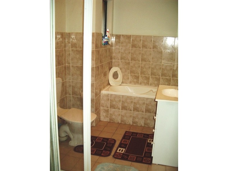 4/245 Targo Road, Toongabbie NSW 2146