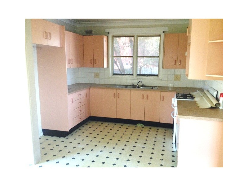 3 Akron Place, Toongabbie NSW 2146