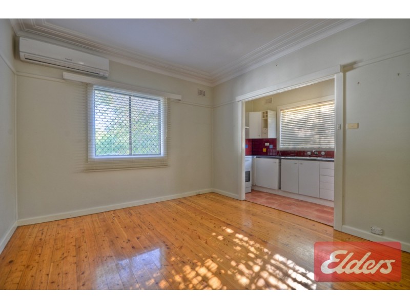 12 Ivy Street, Toongabbie NSW 2146