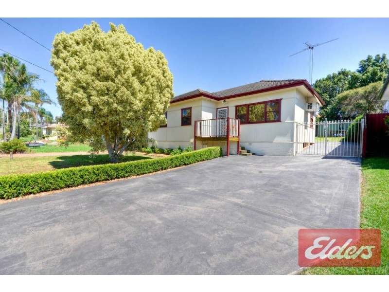6 Preston Road, Old Toongabbie NSW 2146