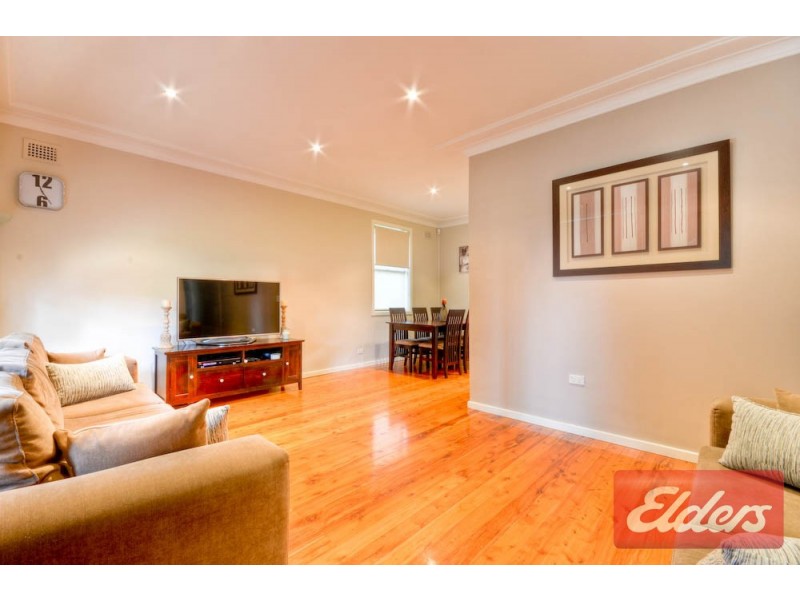 33 Favell Street, Toongabbie NSW 2146