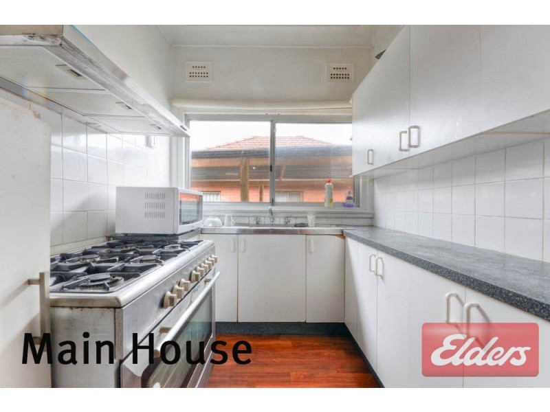 11 Parry Street, Pendle Hill NSW 2145