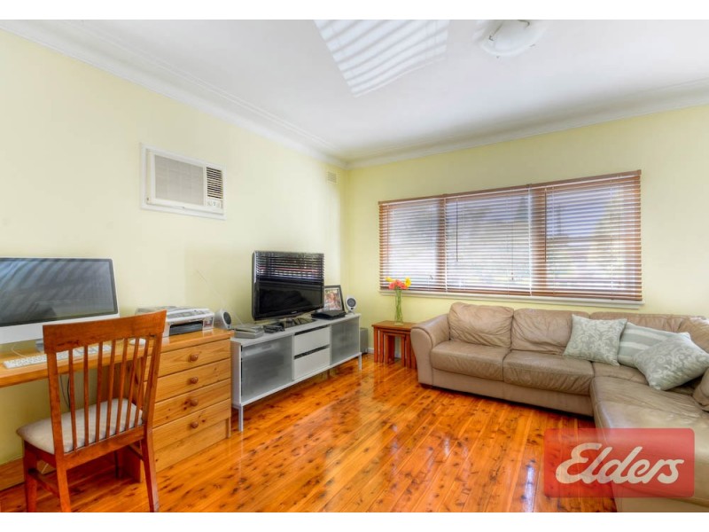 6 Preston Road, Old Toongabbie NSW 2146
