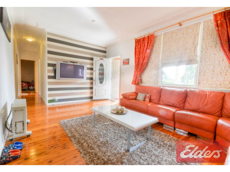 23 Favell Street, Toongabbie NSW 2146