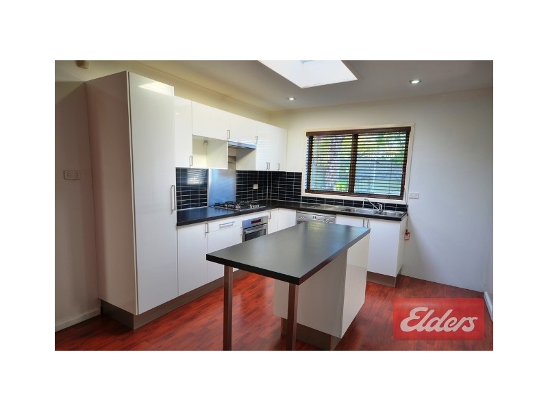 5 Harvey Place, Toongabbie NSW 2146
