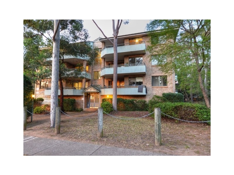 1/237 Targo Road, Toongabbie NSW 2146