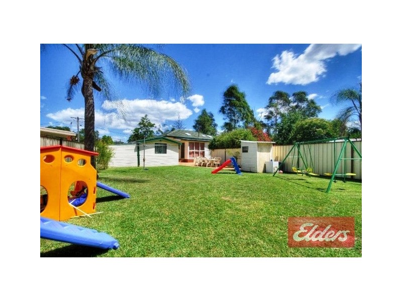 15 Denver Place, Toongabbie NSW 2146